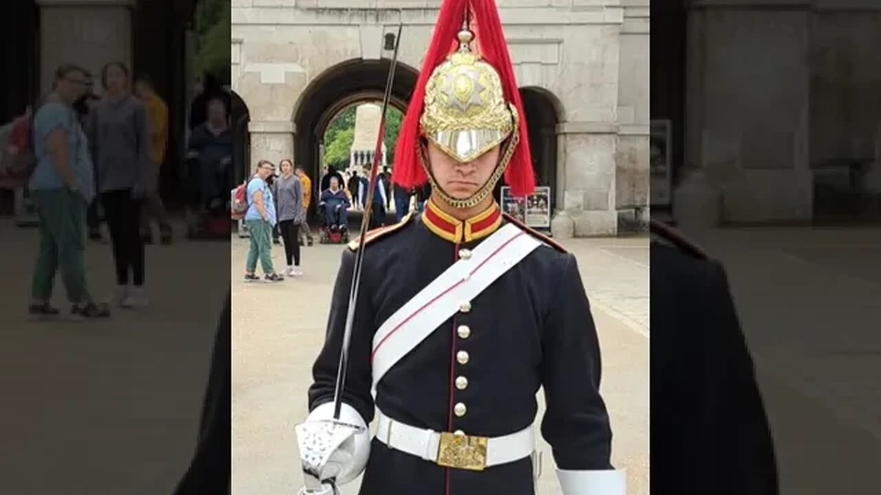 Kings guard blues and #horseguardsparade