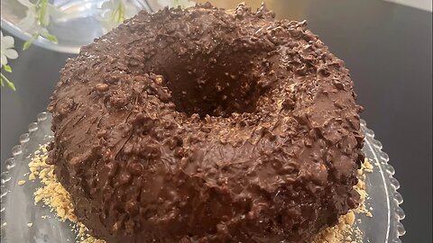 Simple Ferrero Rocher cake