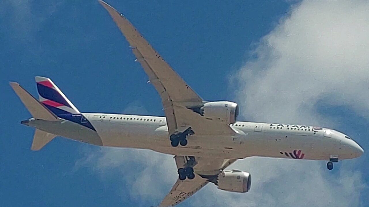 Boeing 787-9 Dreamliner CC-BGT coming from Miami to Fortaleza 🇺🇸🇧🇷