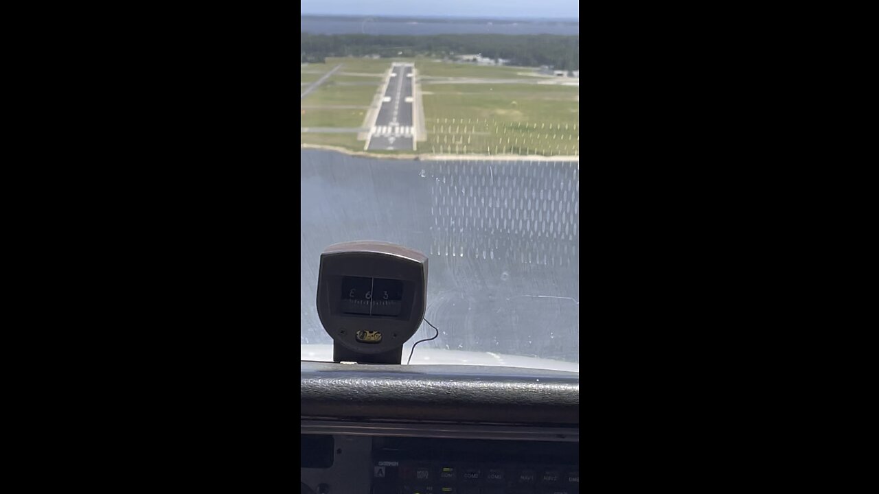 landing in monteau slight crosswind