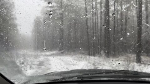 Jeep Grand Cherokee in the Snow.