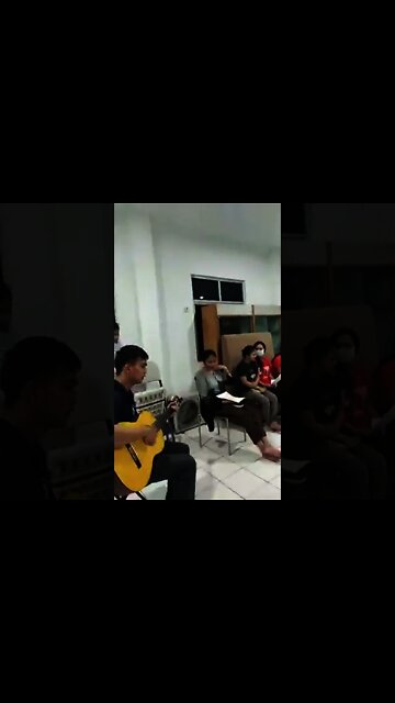 New group learning John Chapter 1 in Indonesian - The Bible Song