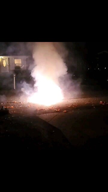 2,000 FIRECRACKERS!!!!