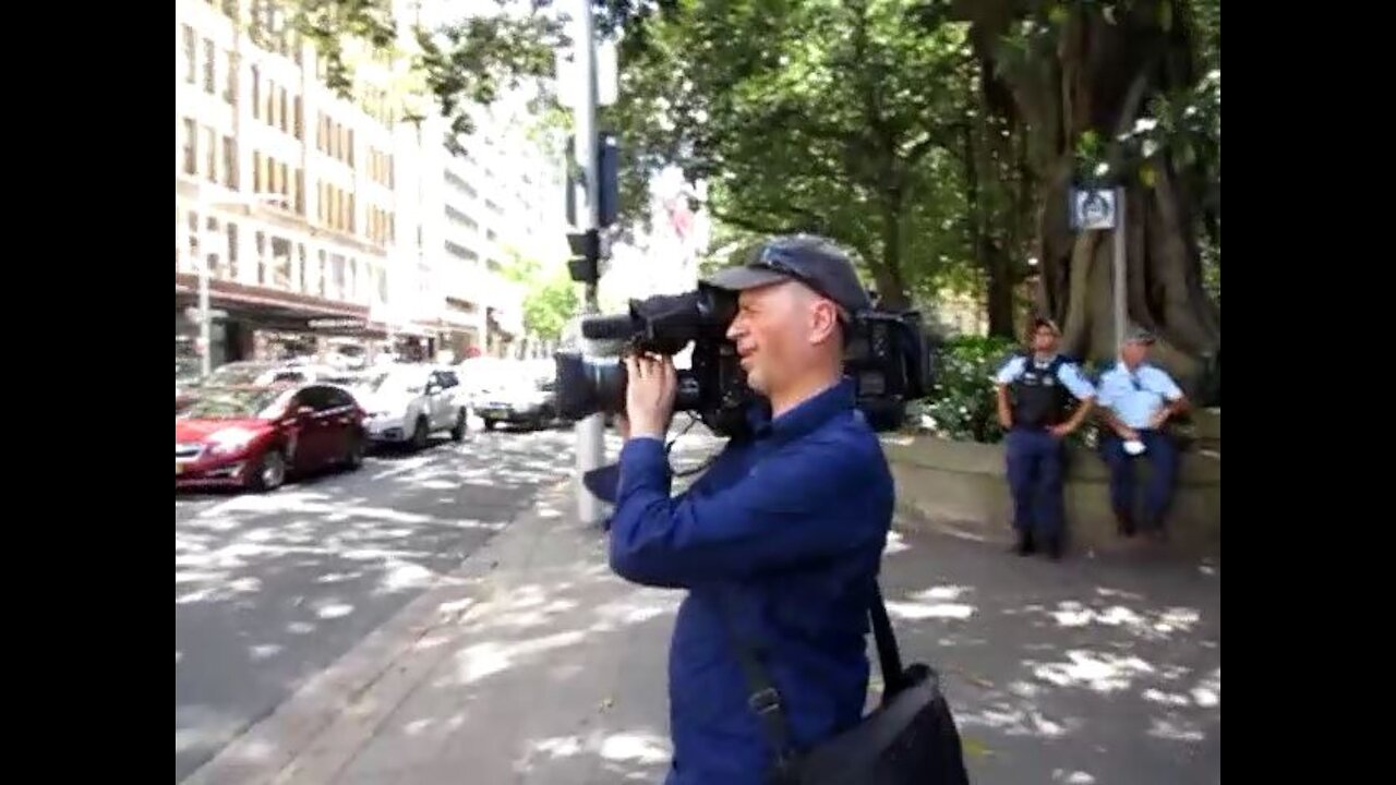 Millions March Against Mandatory Vaccination: Lone ABC cameraman spotted