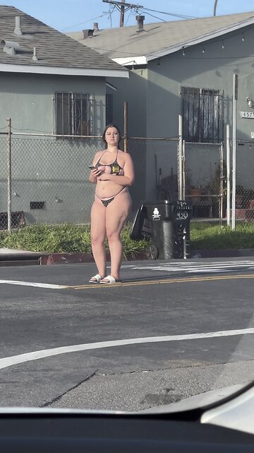 BWW on Figueroa Street, Los Angeles