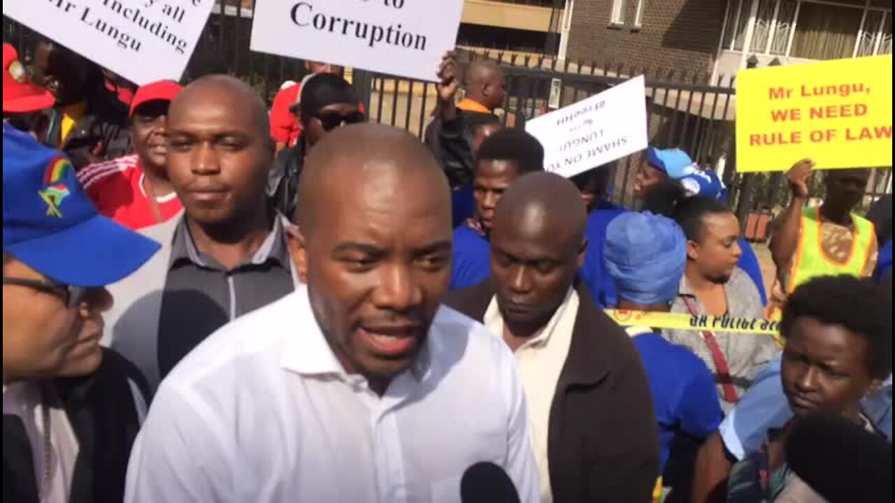 WATCH: Stand off as Maimane speaks at Zambian High Commission (pXz)