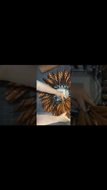 How to Make a Fall Flower Wreath with Julie’s Wreath Boutique | How to Make a Wreath | #shorts