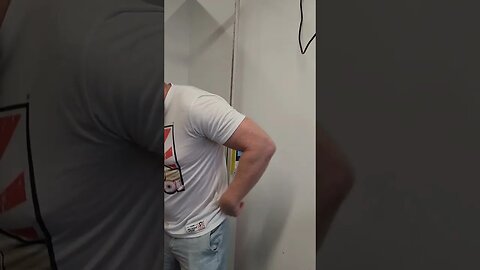 How tall is Ryan Bowen?