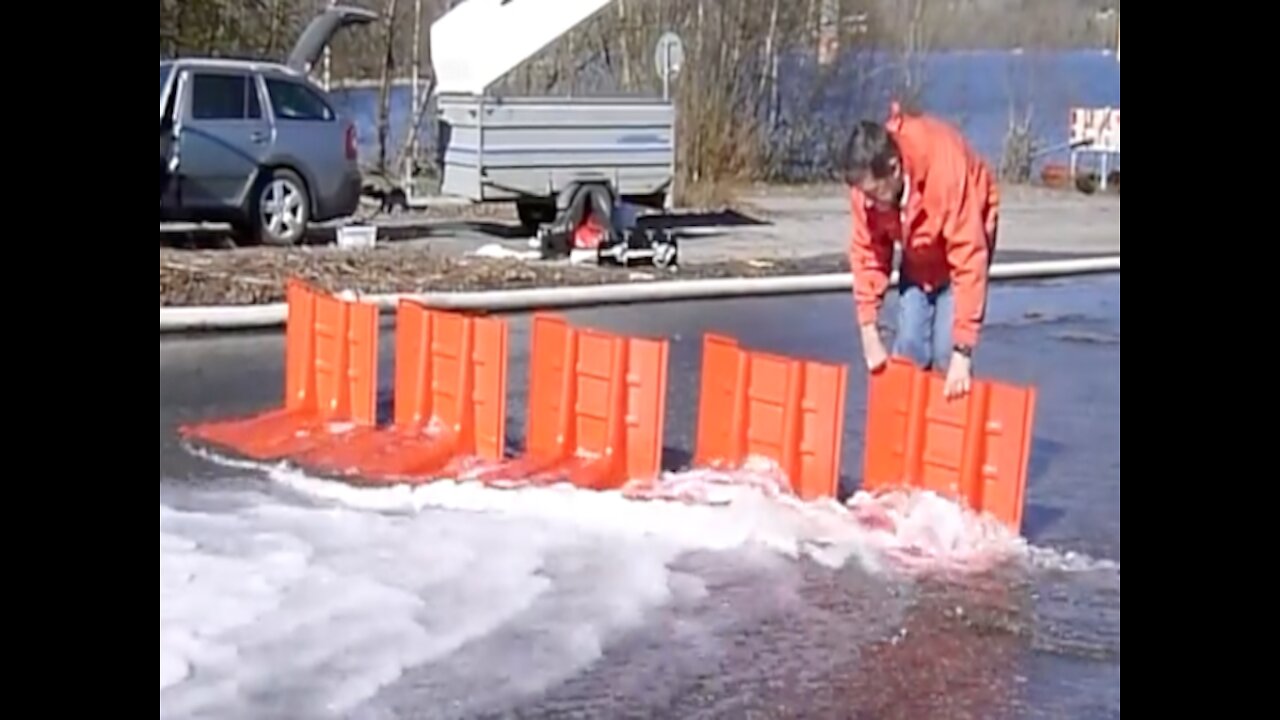 GENIUS INVENTION! This flash flood barrier could save your home - ABC15 Digital