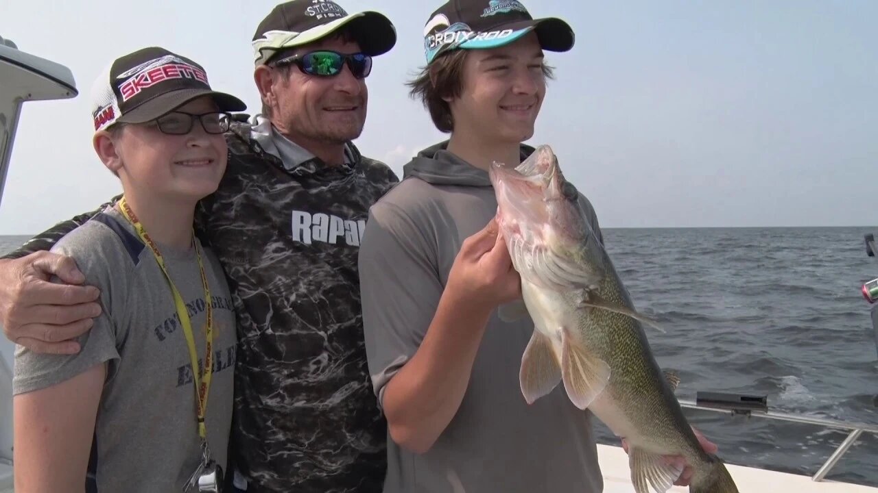 Trolling for Big Walleye on Lake of the Woods