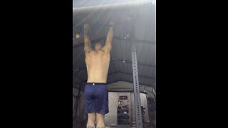 Straight arm lat pull ups