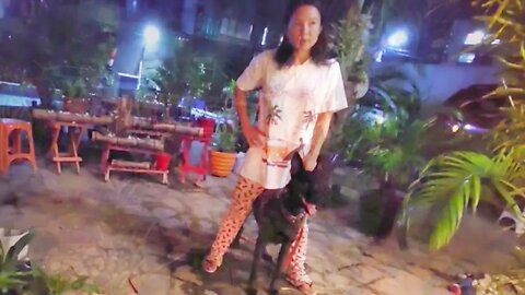 TREINO DE GUARDA PESSOAL COM A ' JAPA DO PIJAMA '