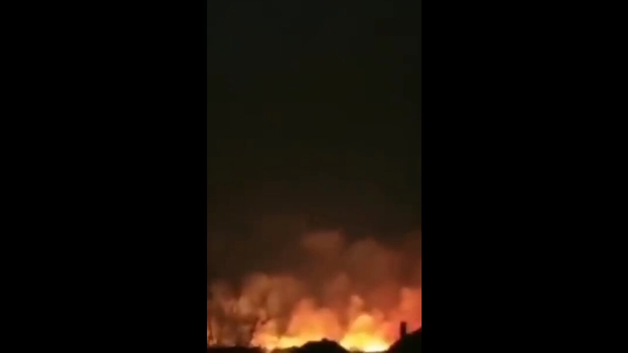 Explosions and fires in the vicinity of #Kharkov as Russian bombardment continues.