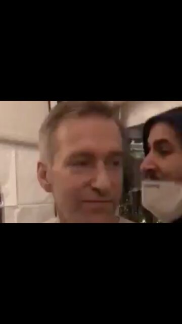 WATCH: BLM/Antifa Confront Portland Mayor While He's Eating Out