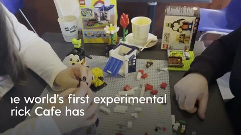 Dublin's first adult LEGO café has officially opened its doors! | 都柏林首家成人乐高咖啡馆正式开业!