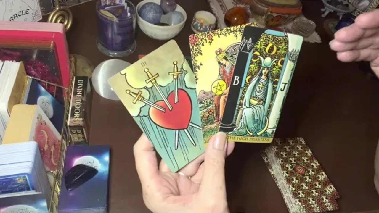 SPIRIT SPEAKS💫MESSAGE FROM YOUR LOVED ONE IN SPIRIT #109 ~ spirit reading with tarot