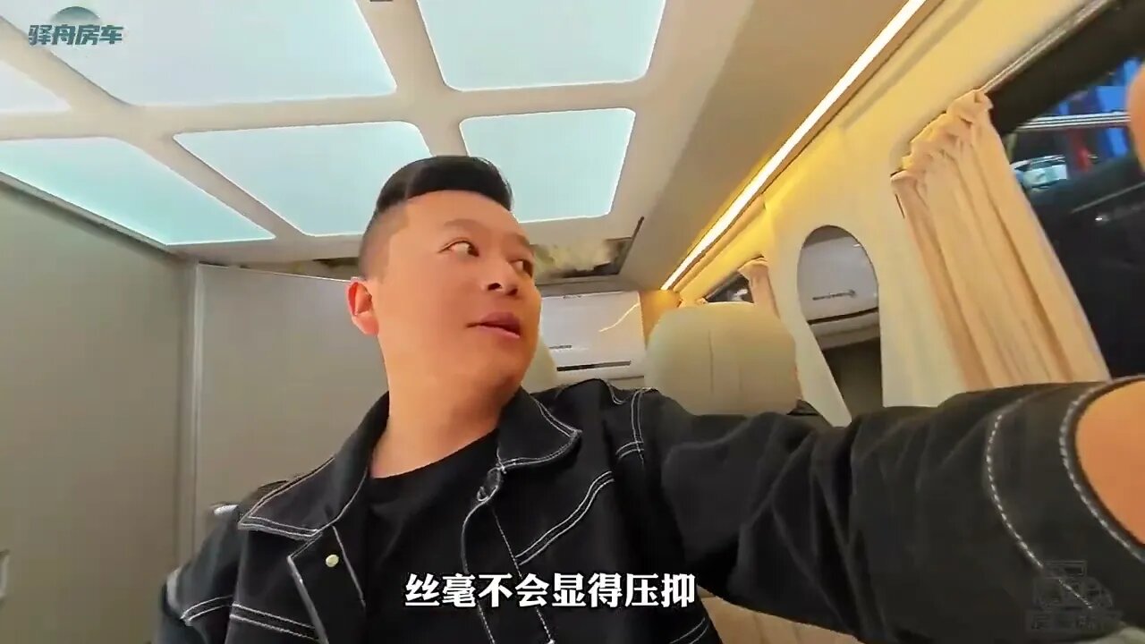 5 米長的帶輪子的小房子,可以放在你的停車位上。@868rvexpress7