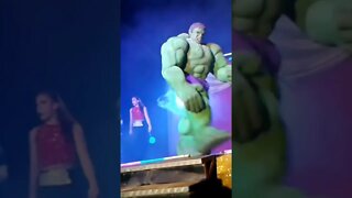 OS VINGADORES DANÇANDO NO CIRCO DA ALEGRIA, COM HULK, HOMEM-ARANHA E CAPITÃO AMÉRICA, LIKE