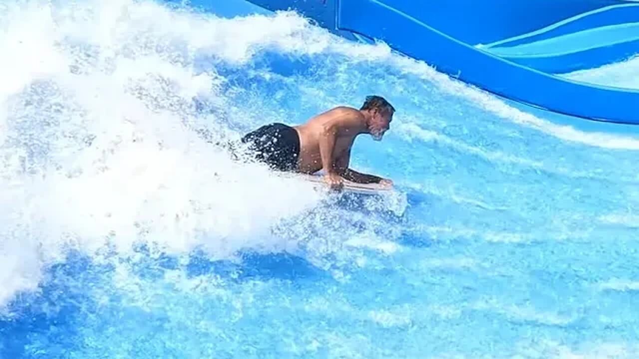 Flowrider - Todd at Soak City, Kings Island (2022)