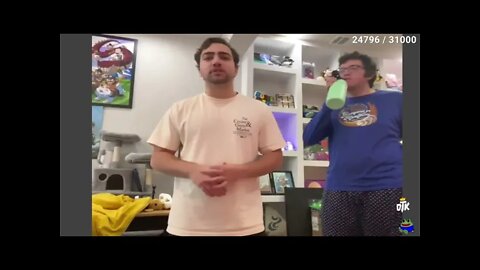 Mizkif's Apology to Erobb and Bruce