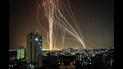 😭Israel Palestine Conflict 2021 : Hamas Launches 130 Rocket Attack on Tel Aviv and😭 😭Israel Reaction