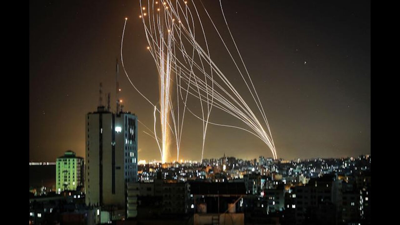 😭Israel Palestine Conflict 2021 : Hamas Launches 130 Rocket Attack on Tel Aviv and😭 😭Israel Reaction