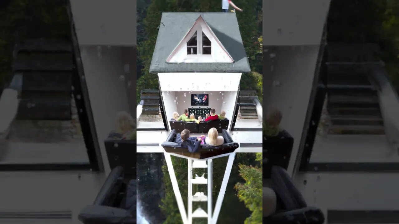 Infinite Zoom in & Out - House Of Dragon Birdcage