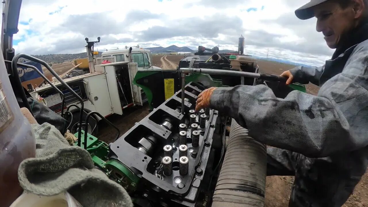 John Deere 9320t cylinder head install