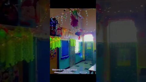 Teacher Who’s Also A Drag Queen Shows His Classroom Covered With LGBT Decor ..