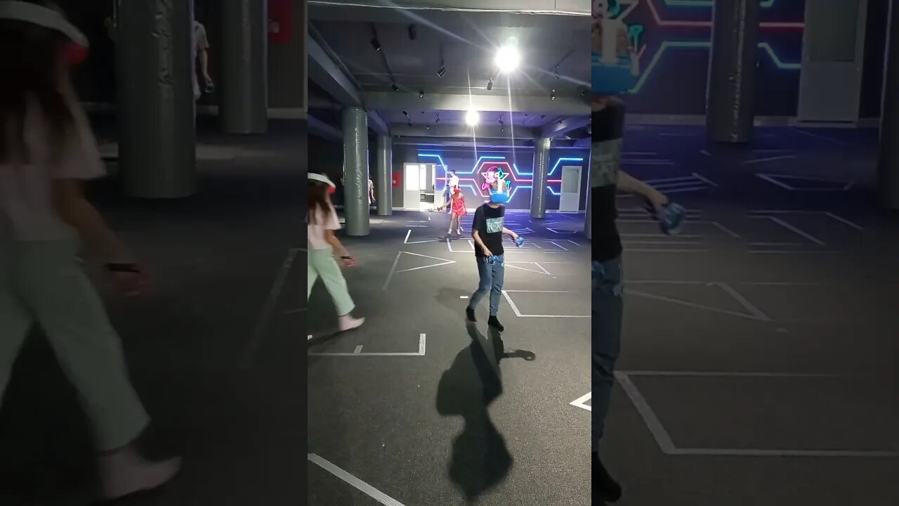 tiktok:unreal.md 🎮👾🕹️ #vr #vrclub #virtualreality #unrealvr #moldova #chisinau #vrarena 🖤 @unrealmd