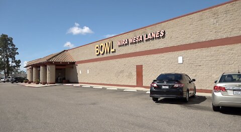 Popular Mira Mesa bowling alley gets new owners, to stay open