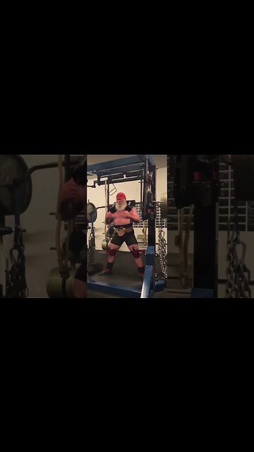 500 Pound Squat / Someone Get Their Grandpa 💀💯