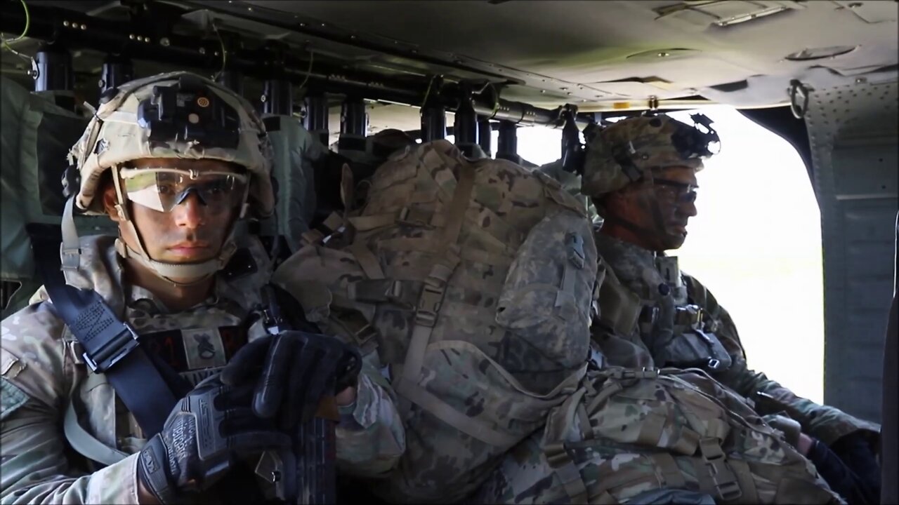 Air Assault Exercise with 1st Brigade, 1st Armored Division