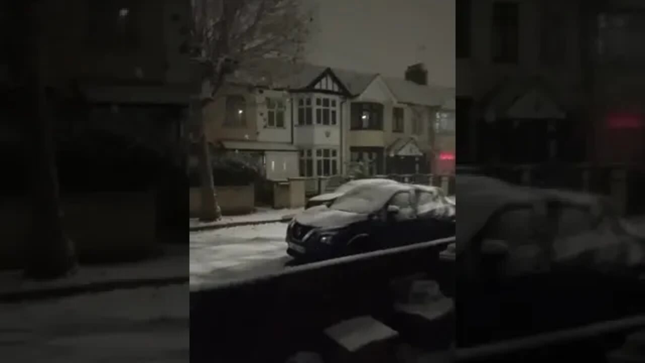 Snow flow in London