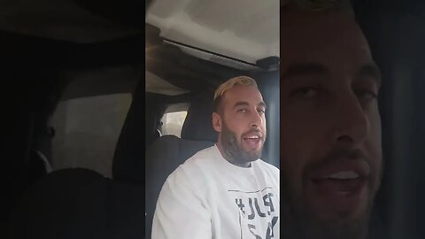 Chris Sky: Mama's Boys Burgers🍔Police🚔Showed Up👀To Where We Were Having Lunch💥🔥😎