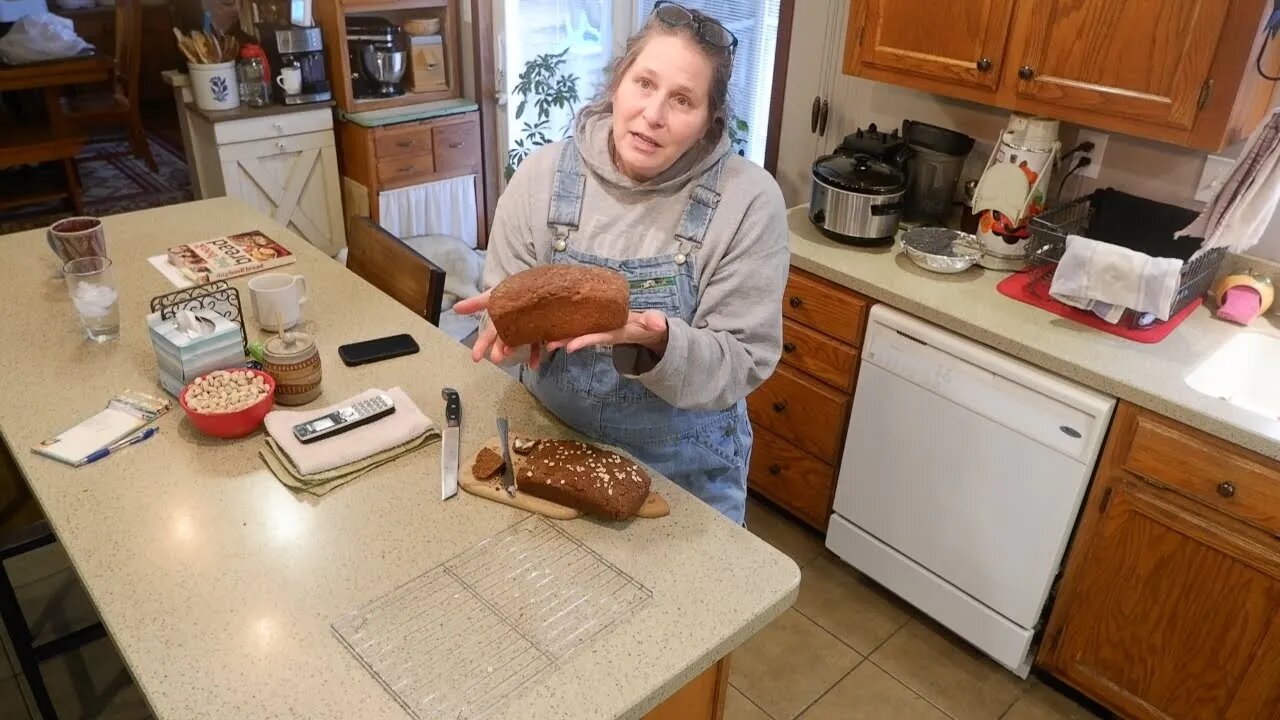 No Knead Oatmeal Molasses Sandwich Bread | #MakeBread365