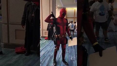 AlivePool | Deadpool Cosplay Megacon