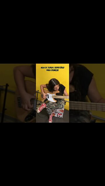 Aula de teoria e repertório musical para crianças