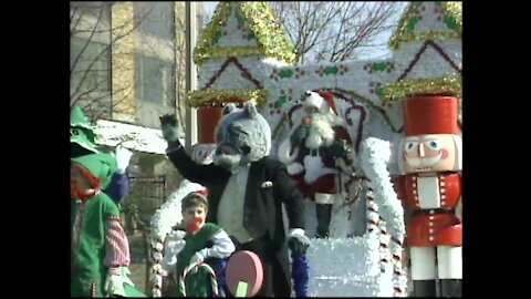 Milwaukee Christmas parade faces troubles due to the economy (September 20, 2003)