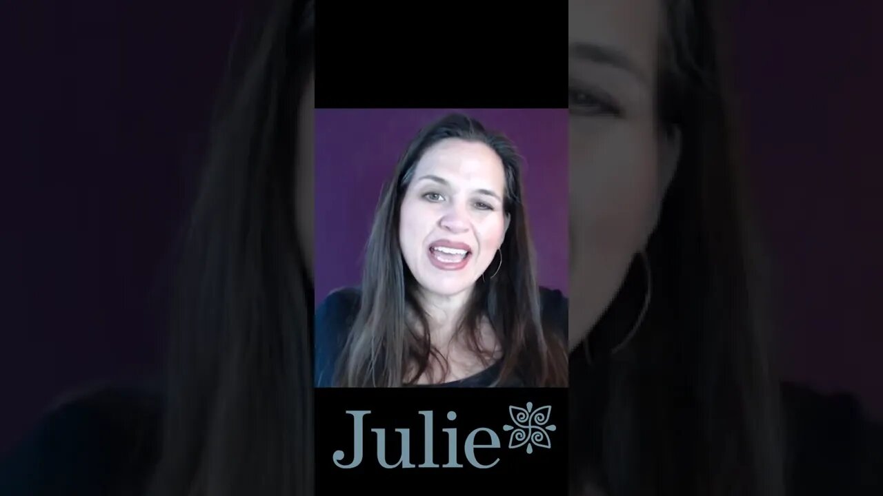 Be Authentic to Yourself | Julie Murphy