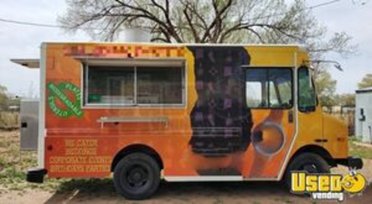 2002 Workhorse Grumman Olson 21' Diesel Step Van Kitchen Food Truck for Sale in New Mexico