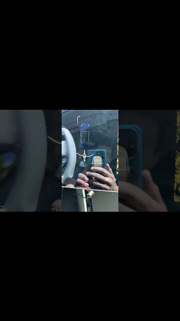 Tesla animations can be funny #teslafsd #teslamodel3 #fsd #fullselfdriving #electricvehicle