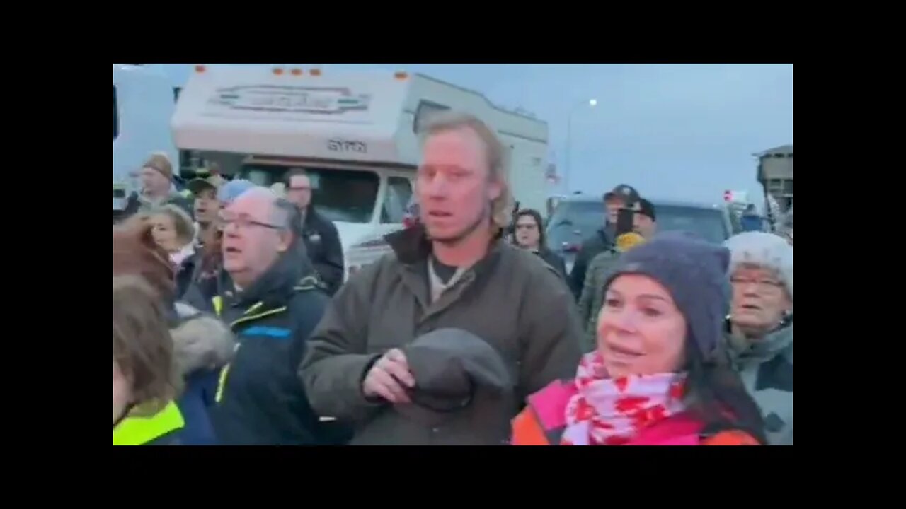 Coutts ALBERTA Blockade Ends in Handshakes with Vandal Police Feb.15, 2022