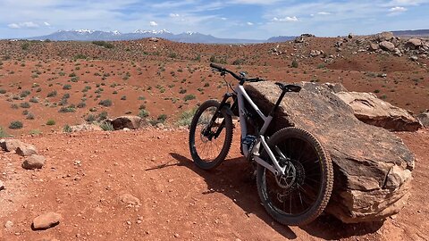 10 Minutes of chill dh tech in stunning Moab - Utah - Dunestone - Klonzo