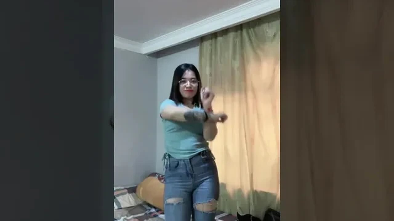 Chinise girl Dance Viral