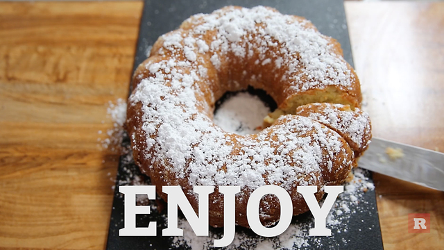 Learn How to Cook This Delicious Apple Cake for the Holidays | Rare Life