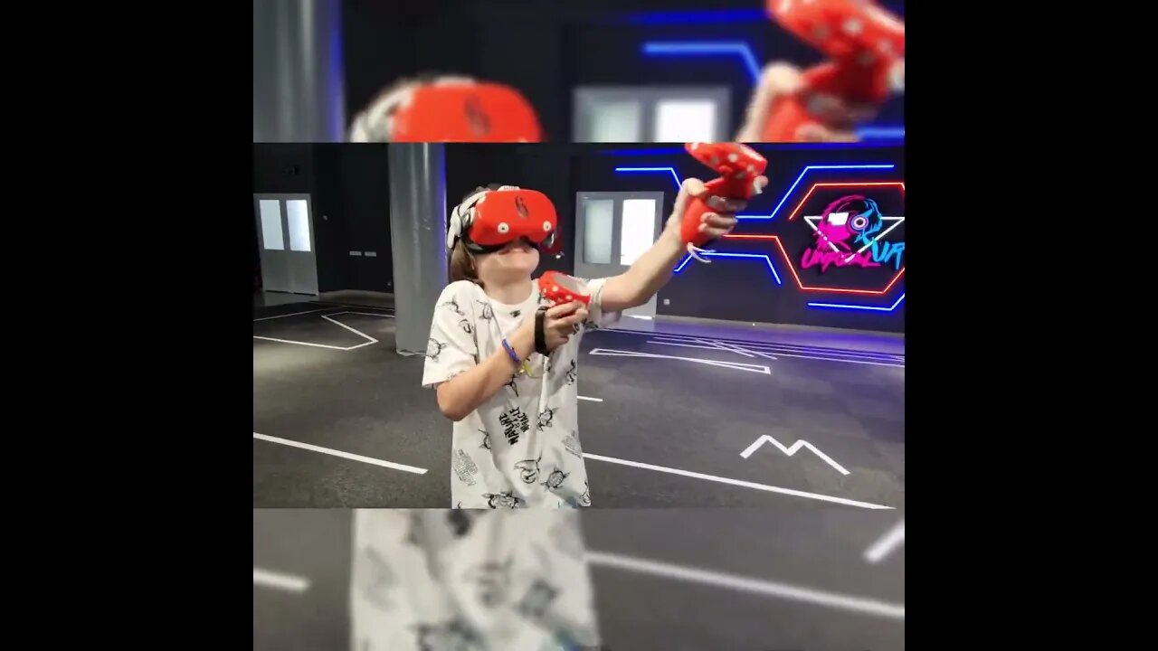 tiktok:unreal.md 🎮👾🕹️ #vr #vrclub #virtualreality #unrealvr #moldova #chisinau #vrarena 🖤 @unrealmd