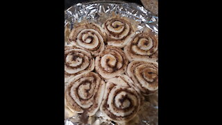 walnut & cinnamon sticky buns