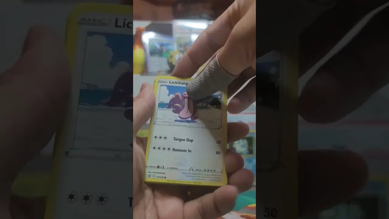 Quick Battle Style Opening #like #like4like #pokemoncards #likeforlikes #battlestyles #comment