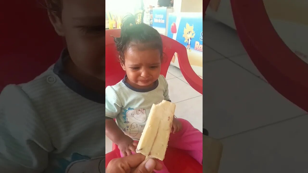 PRIMEIRA VEZ COMENDO SORVETE